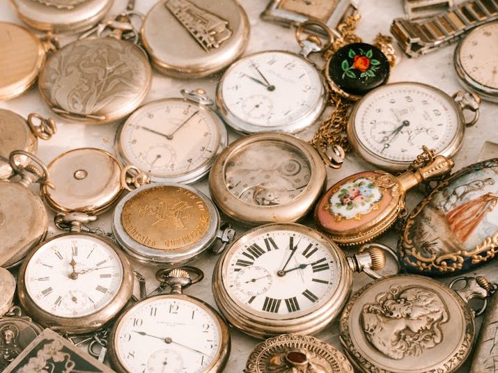 How to Identify Fake Luxury Watches Like a Pro How to Identify Fake Luxury Watches Like a Pro