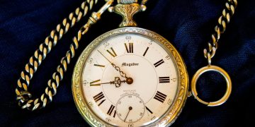 When Watches Tell Stories: The Legacy of Heirloom Timepieces