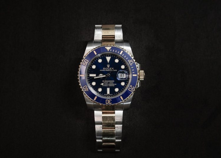 Iconic Watches Seen in Classic Movies Iconic Watches Seen in Classic Movies