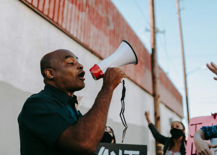 Mastering Public Speaking: Overcoming Fear and Building Confidence