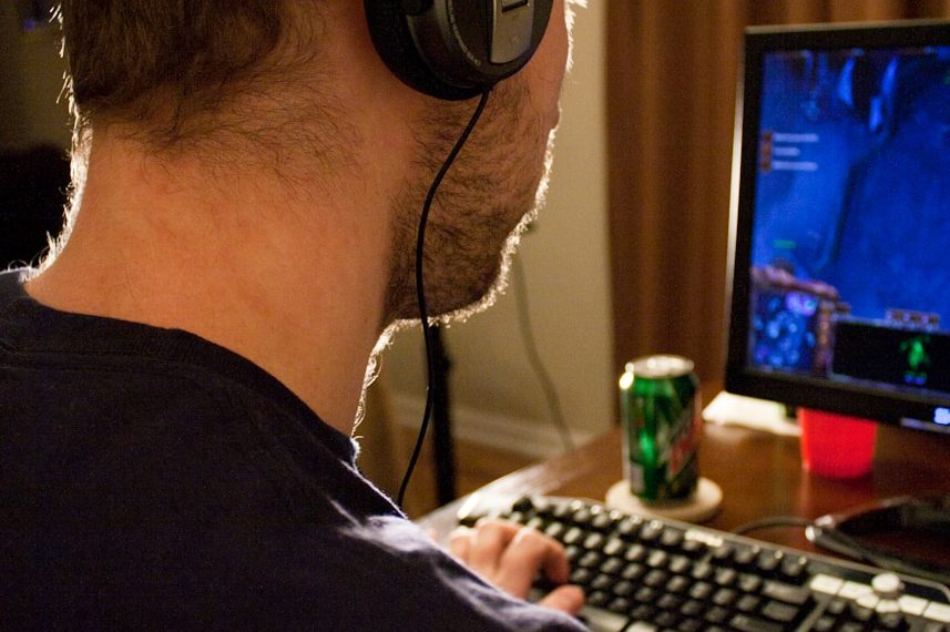 The Rise of E-Sports: A Deep Dive into Competitive Gaming